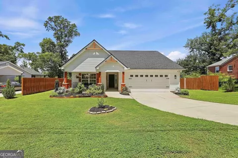 16 Watson Dr, Newnan, GA 30263