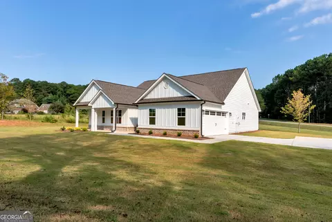 Exterior - 6376 Brockton Loop, Jefferson, GA 30549 photo 7 of 14