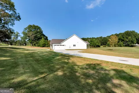 Exterior - 6376 Brockton Loop, Jefferson, GA 30549 photo 5 of 14