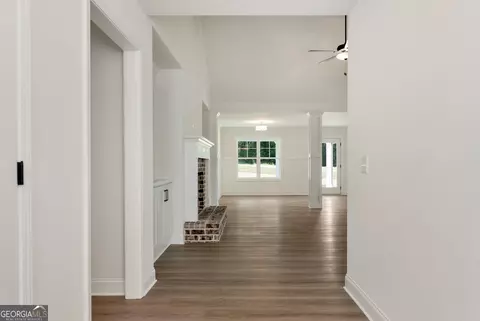 Entry Way - 6376 Brockton Loop, Jefferson, GA 30549 photo 3 of 6