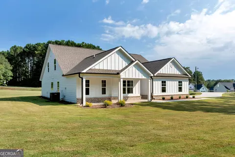 Exterior - 6376 Brockton Loop, Jefferson, GA 30549 photo 3 of 14