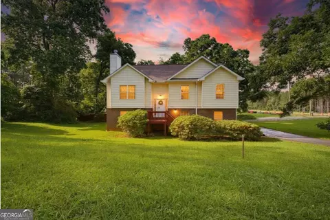 3405 Ravenwood Dr, Atlanta, GA 30349