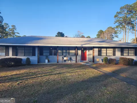 501 Pine Forest St, Dublin, GA 31021