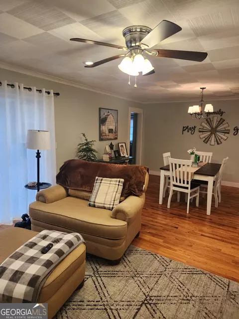 Dining - 501 Pine Forest St, Dublin, GA 31021 photo 1 of 3