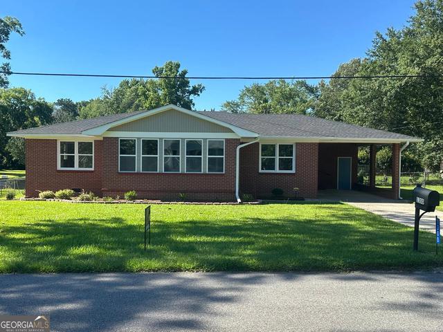 1300 Stonewall St, Dublin, GA 31021