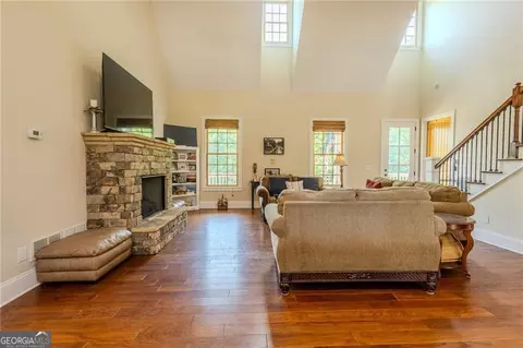 Living - 281 Chilhoe Dr, Canton, GA 30115 photo 2 of 4