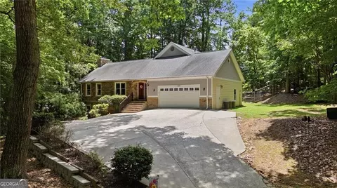 5855 Wills Lake Rd, Cumming, GA 30040