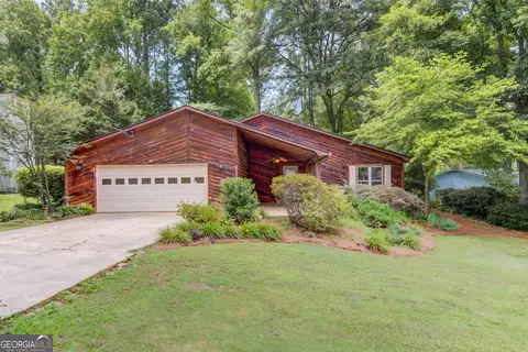 498 Candlewick Ln, Lilburn, GA 30047