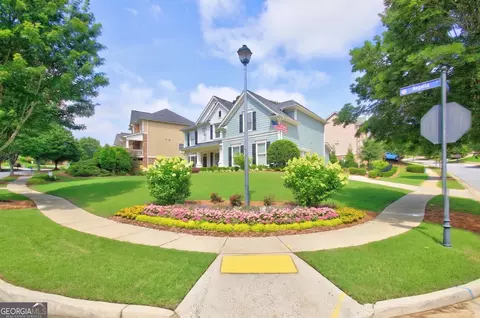 7423 Fireside Ln, Flowery Branch, GA 30542