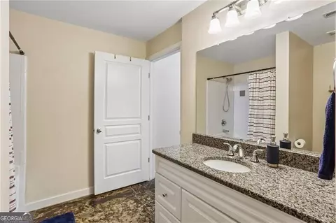 Bath - Undisclosed, Atlanta, GA 30308 photo 1 of 2