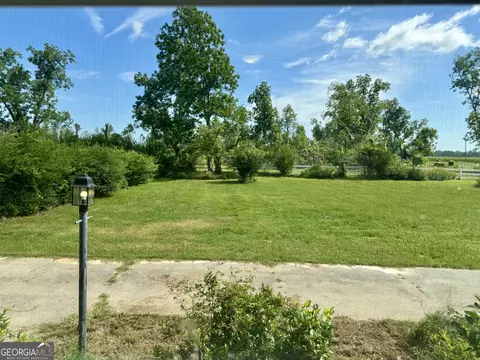 Exterior - 654 Fire Tower Rd, Mount Vernon, GA 30445 photo 1 of 6