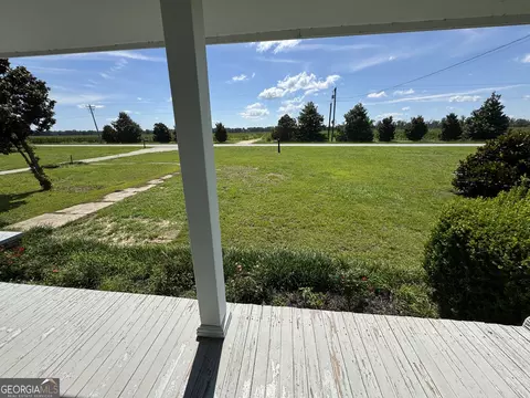 Exterior - 654 Fire Tower Rd, Mount Vernon, GA 30445 photo 6 of 6