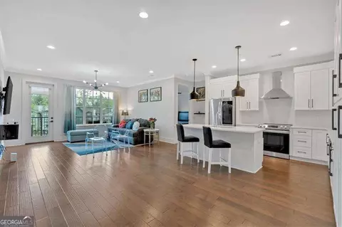 6890 Peachtree Dunwoody Rd #303, Atlanta, GA 30328