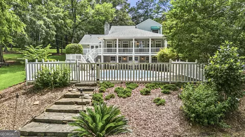 221 Commodore Dr NW, Milledgeville, GA 31061