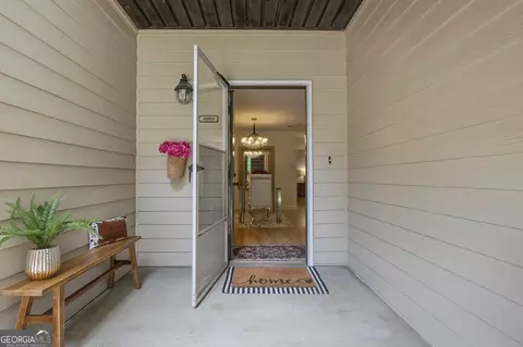 4013 Lake Pointe Cir, Roswell, GA 30075
