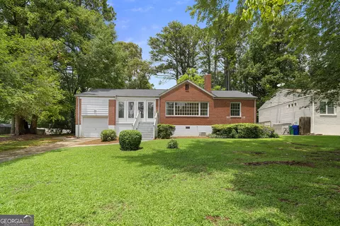 2302 Wineleas Rd, Decatur, GA 30033