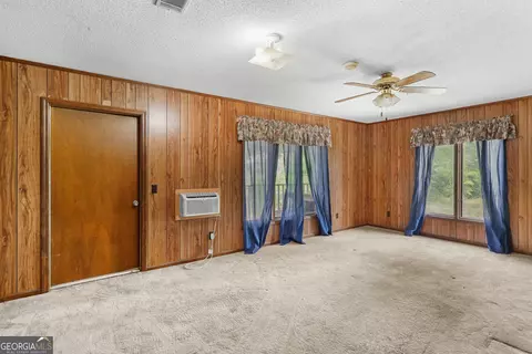 Living - 565 Bragg Rd, Brooklet, GA 30415 photo 5 of 5