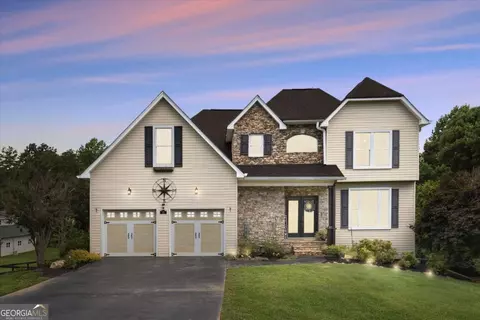 15 E Hyalite Rd E, Dahlonega, GA 30533