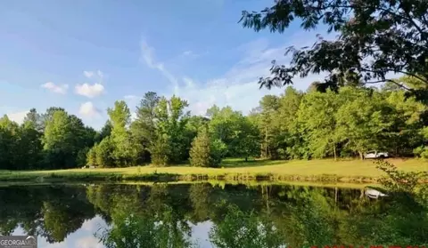 1073 Blount Rd, Jackson, GA 30233