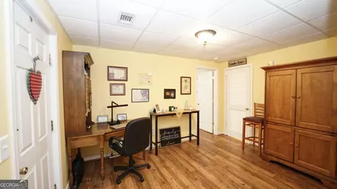 Entry Way - 434 Sunset Ct, Jasper, GA 30143 photo 6 of 7