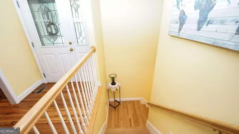 Entry Way - 434 Sunset Ct, Jasper, GA 30143 photo 5 of 7