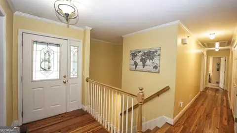 Entry Way - 434 Sunset Ct, Jasper, GA 30143 photo 2 of 7
