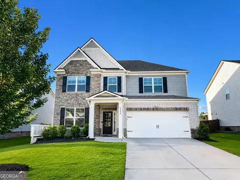 5245 Sargent Dr, Cumming, GA 30040