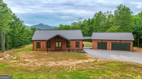 402 Lovelace Rd, Clarkesville, GA 30523