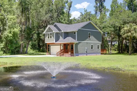 91 Sir Edward Teach Rd, Midway, GA 31320