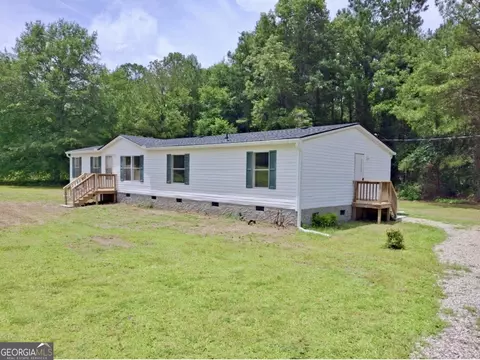 337 Valley View Dr, Byron, GA 31008