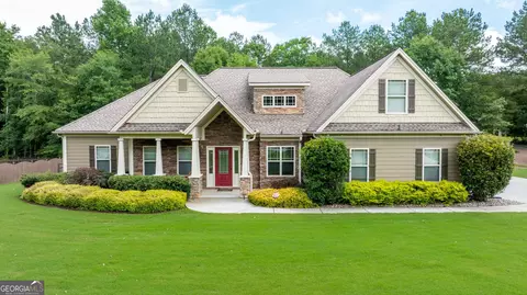 254 Magnolia Place Dr, Senoia, GA 30276