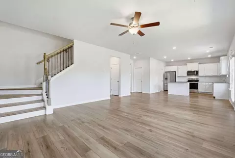 Entry Way - 417 Sawmill Trce, Hampton, GA 30228 photo 7 of 13