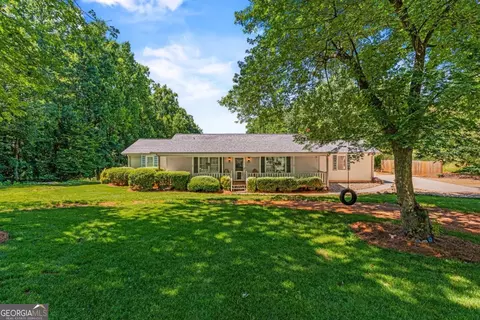 3880 Tanners Mill Rd, Gainesville, GA 30507