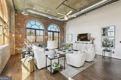 Undisclosed, Atlanta, GA 30305