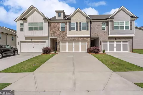 5064 Silver Fox Trl, Oakwood, GA 30566