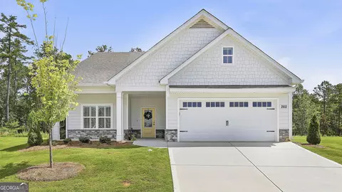 260 Redhaven Dr, Senoia, GA 30276