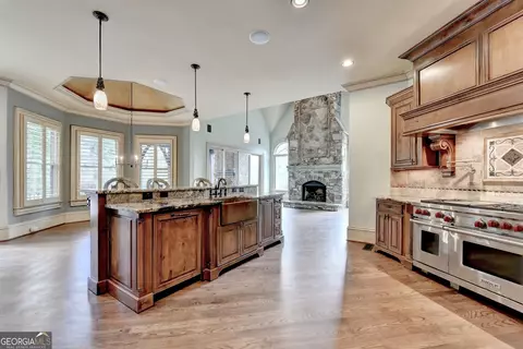 Kitchen - 8130 Formby Ct, Duluth, GA 30097 photo 7 of 15