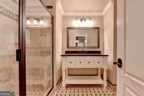 Bath - 8130 Formby Ct, Duluth, GA 30097 photo 12 of 16