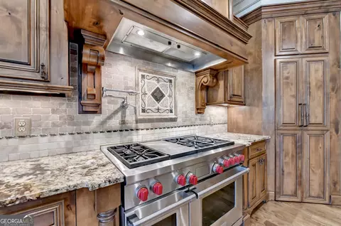 Kitchen - 8130 Formby Ct, Duluth, GA 30097 photo 4 of 15
