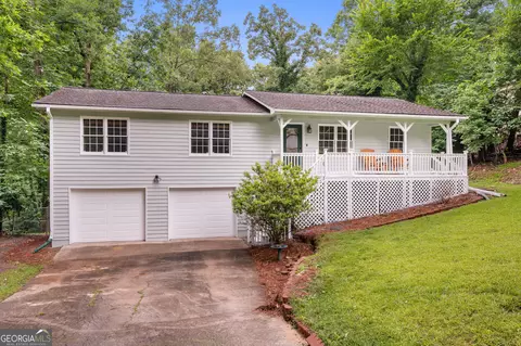 426 Riverlake Ct, Woodstock, GA 30188