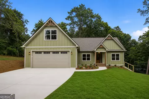 238 Singing Hills Dr, Clarkesville, GA 30523