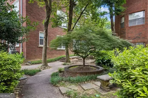 1041 State St NW #24, Atlanta, GA 30318
