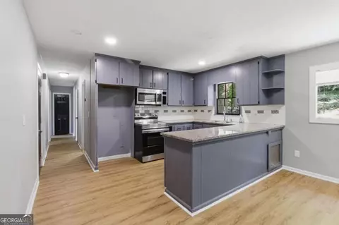 2074 Rockdale Cir, Snellville, GA 30078