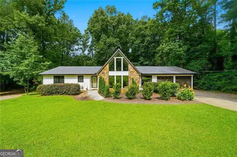 3043 S Meadow Ct, Marietta, GA 30062
