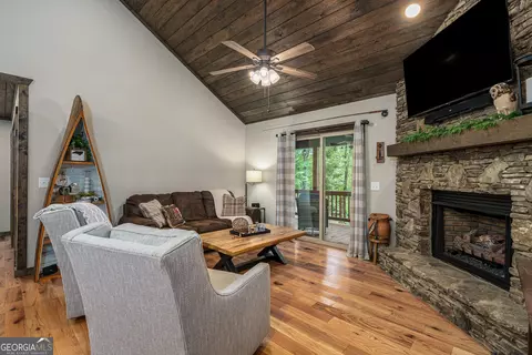 1095 Lonesome Pine Rd, Murphy, NC 28906 photo 3