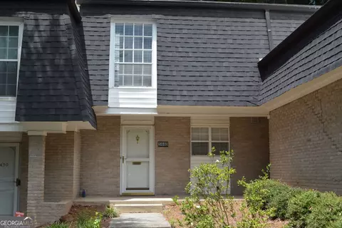 5440 Chemin De Vie NE, Sandy Springs, GA 30342