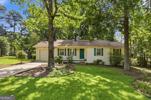 1723 Collins Hill Rd, Lawrenceville, GA 30043