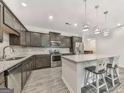 Kitchen - 14 Kane Dr, Jasper, GA 30143 photo 2 of 6