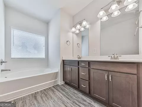 Bath - 14 Kane Dr, Jasper, GA 30143 photo 1 of 4