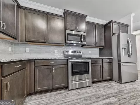 Kitchen - 14 Kane Dr, Jasper, GA 30143 photo 3 of 6